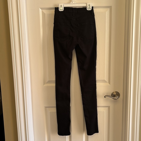 Distressed Jeans - Picture 2 of 12